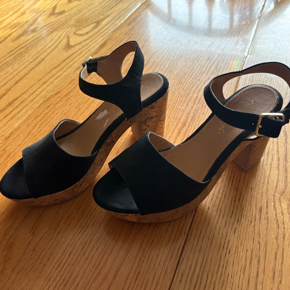 Black AE Platform Sandals